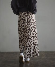 CRAFT STANDARD BOUTIQUE ヒョウ柄プリントIラインスカート