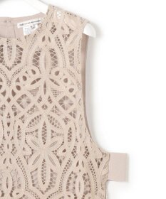 23区 【先行予約】エンブロイダリーレース ニットベスト
