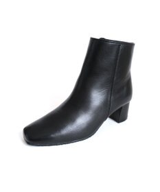 Pointer 【石岡真実さん着用】本革ショートブーツ