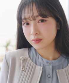 Tiaclasse フローラルブーケブローチ