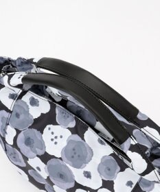 Y'SACCS 総柄プリントトートバッグ