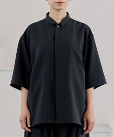 muuc ミニマル半袖シャツ〈ユニセックス・大きいサイズあり〉〈夏・軽やか〉〈セットアップ可能・羽織りOK〉〈上品きれいめオフィスカジュアル〉〈日本製〉