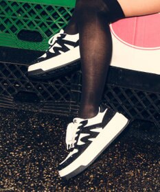 STEVE MADDEN DYNAMO-R スワロディテール厚底スニーカー