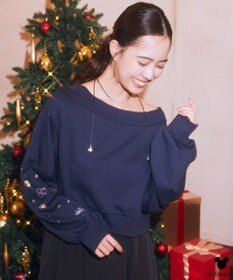 earth music&ecology 【予約】Disney/キラキラモチーフ刺繍オフショルスウェット