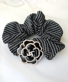 Tiaclasse フラワーパーツ付きシュシュ