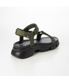 ing <ing>ボリュームソールスポーツサンダル