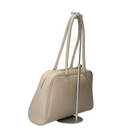 INTER-CHAUSSURES 【CHRISTIAN VILLA】チャーム付きシュリンクレザーハンドバッグ