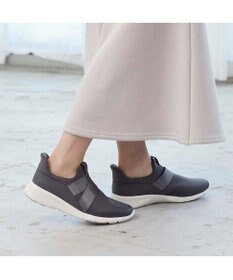 ing <ing>【レイン対応】スマートステップ イージーフィットスニーカー