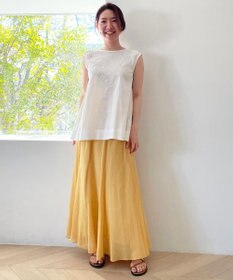 UNFILO 【撥水】レーヨン麻ライト刺繍ブラウス