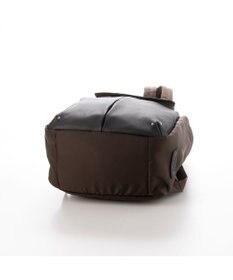 Y'SACCS NEWナイロン×レザーコンビシリーズ　前ポケットミニリュックサック