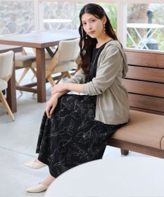 Tiaclasse 【小倉優子さん着用・新色追加・洗える】モノトーンフラワープリントワンピース