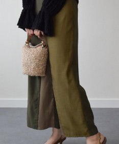 INTER-CHAUSSURES 【LORISTELLA】レザーハンドルミニボアバッグ