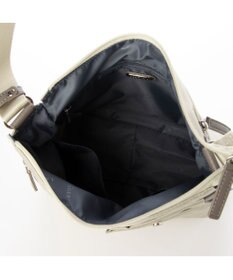 LA BAGAGERIE フロントポケット　スクエアナイロンショルダー　Sサイズ