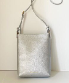 Hekhèr Le Style de Vie 新素材・新色追加【日本製】シュリンクレザー ショルダーバッグ シルバー