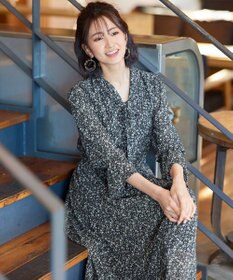 Tiaclasse 【洗える】程良い透け感のプリントボウタイワンピース