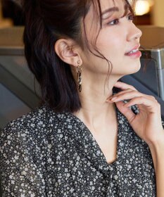 Tiaclasse 【洗える】程良い透け感のプリントボウタイワンピース