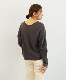 TOQUE 〈大草直子さんアドバイザー〉ロイヤルベビーアルパカ×タンギスコットン 裏毛 Vネックトップス