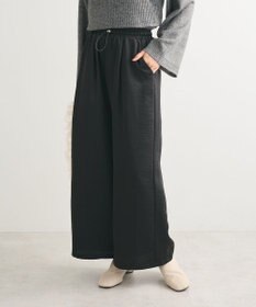 Green Parks つやサテンパンツ