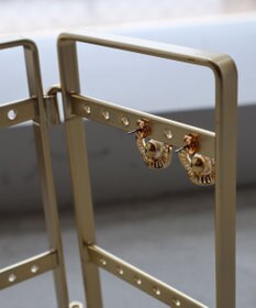 Tiaclasse 【金属アレルギー対応】パール＋ウェーブサークルピアス