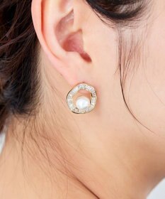 Tiaclasse 【金属アレルギー対応】パール＋ウェーブサークルピアス
