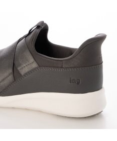 ing <ing>【レイン対応】スマートステップ イージーフィットスニーカー