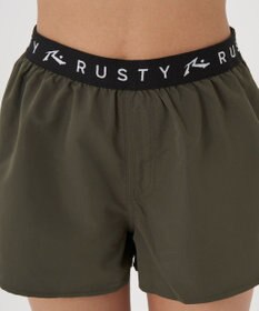 OP／FILA 【RUSTY】ニコちゃんロンT＋ショートパンツ付きビキニ 4点セット水着