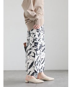 Te chichi 【2026年3月InRed掲載波瑠さん着用】ペイントパターンナロースカート