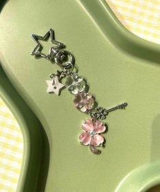 WEGO ビジュークローバービーズキーホルダー