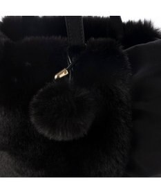 UNBILLION カシュカシュ cachecache / ポンポン付きエコファーラウンド型トートバッグ