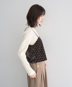 YECCA VECCA 袖釦クルーネックリブニット