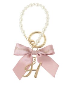 Maison de FLEUR イニシャルリボンパールチャーム