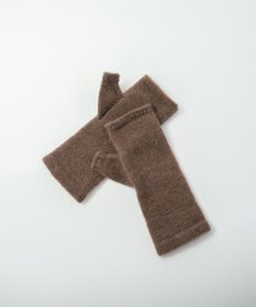 AND WOOL 〈上質な素材と手仕事から生まれた優しいニット〉ヤクの糸を編んだニット手袋