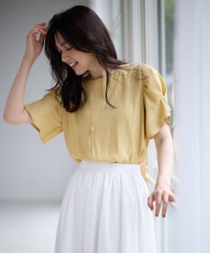 ANY マットサテン袖タックブラウス