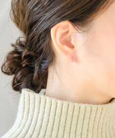 Phoebe 【K10】リーフダイヤモンドピアス　ゴールド