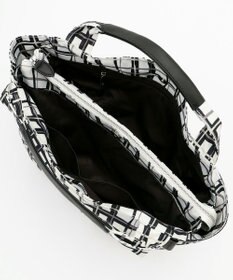 Y'SACCS 総柄プリントトートバッグ