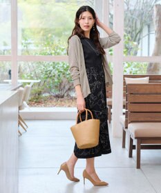 Tiaclasse 【小倉優子さん着用・新色追加・洗える】モノトーンフラワープリントワンピース