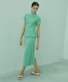 BEIGE， HOLLY / Iラインスカート