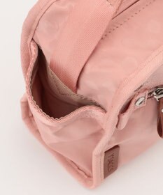 Y'SACCS 撥水ナイロンテープデザインスクエアショルダーバッグ