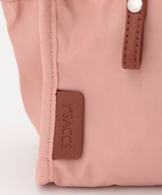 Y'SACCS 撥水ナイロンテープデザインスクエアショルダーバッグ
