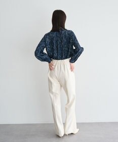 YECCA VECCA ラインフラワー柄ギャザーブラウス