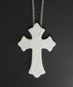 WEGO 【ユニセックス着用ITEM】MPUエンボスロゴクロスネックレス