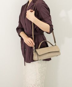 INTER-CHAUSSURES 【LORISTELLA】レザーコンビワイドフラップバッグ