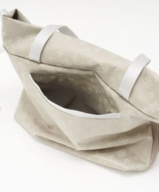 russet ナイロンジャガードメタルバックルショルダーバッグ M(CE-1671)