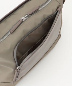 Y'SACCS ナイロン×リサイクルレザー　コンビマルチショルダー