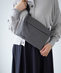 F/ACSION HAKU サコッシュバッグ