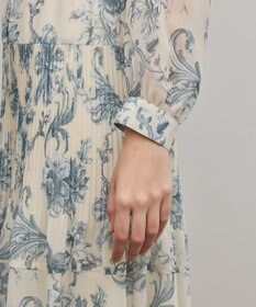 GRACE CONTINENTAL フラワープリントプリーツワンピース