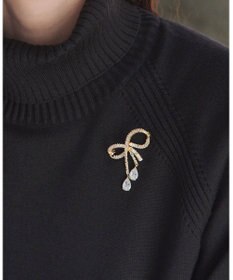 Tiaclasse 【安田美沙子さん着用】キュービックリボンモチーフブローチ