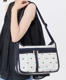 LeSportsac DELUXE EVERYDAY BAG/トリコロールハートエンブロイダリー
