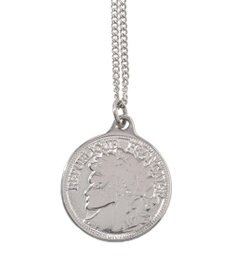 earth music&ecology 【ステンレス】コインモチーフ３連ネックレス