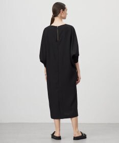 ICB L 【UVケア・接触冷感・速乾・防シワ・洗える】FluidBackSatinドルマンスリーブワンピース